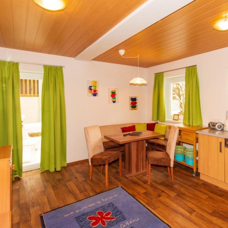 Ferienwohnung - Ferienhaus Kirchboden - Apartment mit 2 Schlafzimmern - 1