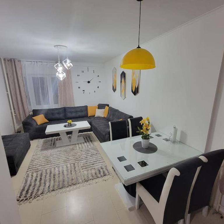 Spacious Apartment in Novi Sad - Apartman sa 2 Spavaće Sobe - 5