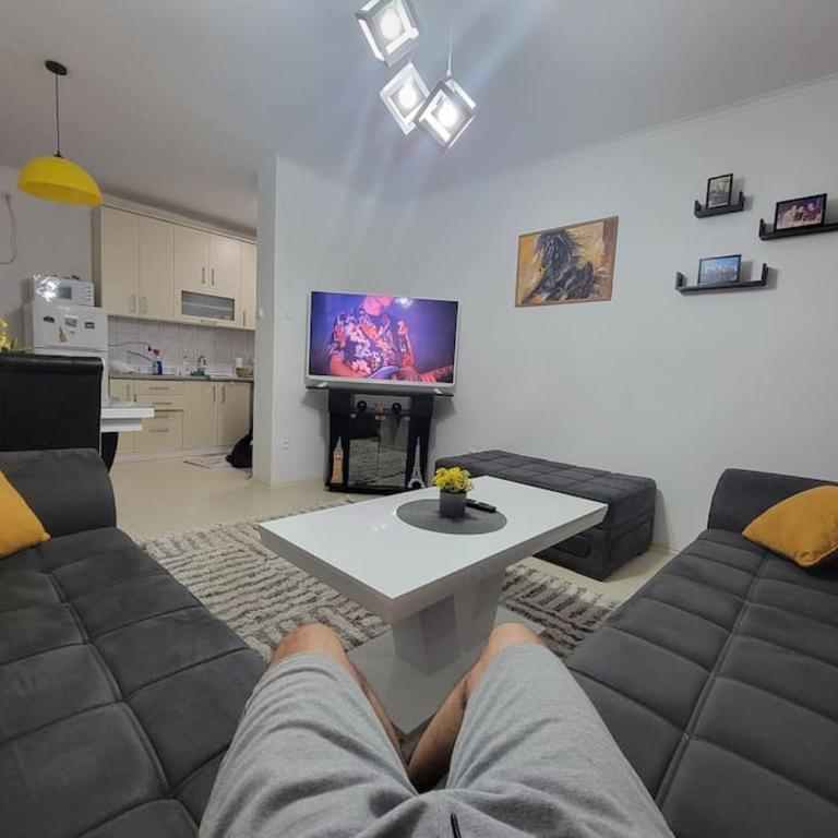 Spacious Apartment in Novi Sad - Apartman sa 2 Spavaće Sobe - 14