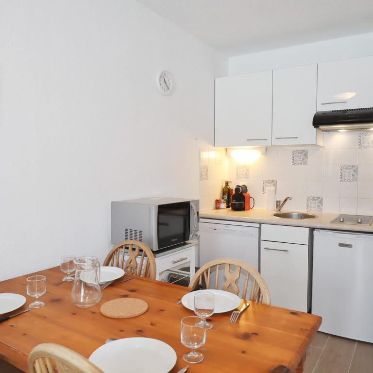 Appartement lumineux avec piscine et parking près du centre - FR-1-624-125 - Apartment - 10