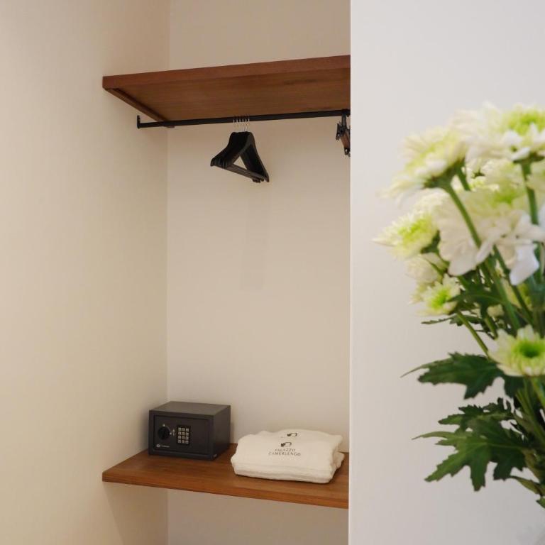 PALAZZO CAMERLENGO Suites Relax - King Room with Spa Bath - 6