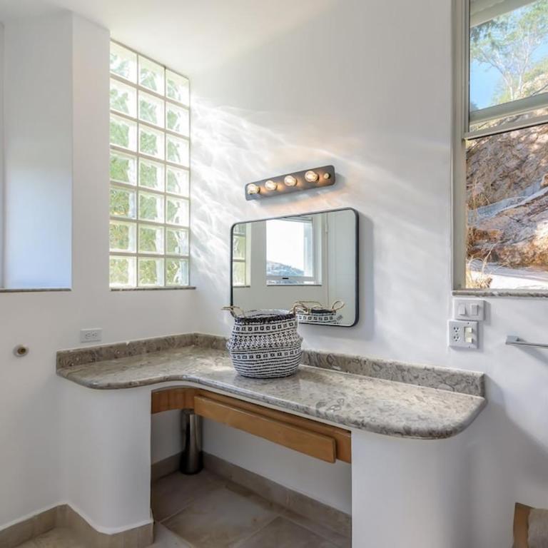 The one and only Pedregal Hollywood House - Villa - 30