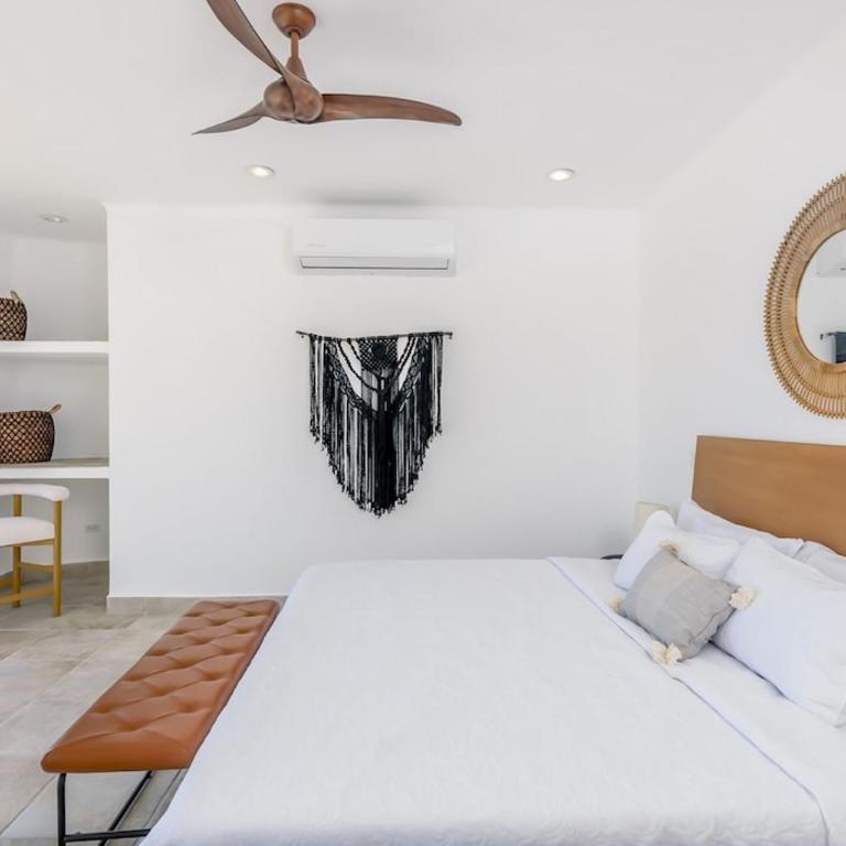 The one and only Pedregal Hollywood House - Villa - 33