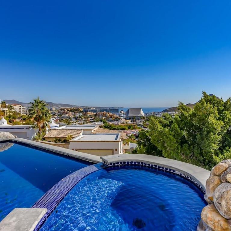 The one and only Pedregal Hollywood House - Villa - 36