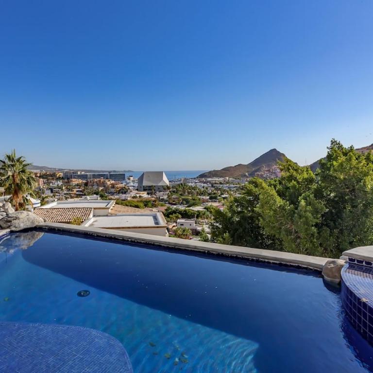 The one and only Pedregal Hollywood House - Villa - 39