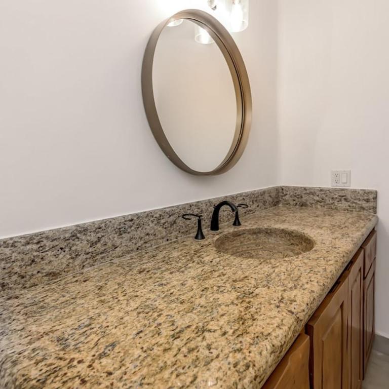 The one and only Pedregal Hollywood House - Villa - 42