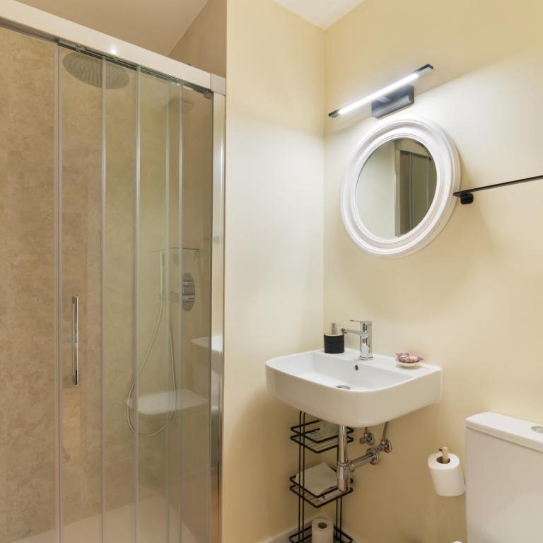 Hostal Evocare Madrid - Chambre Triple - 7