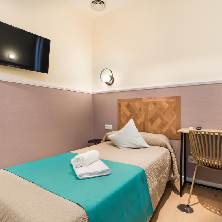 Hostal Evocare Madrid - Chambre Triple - 8