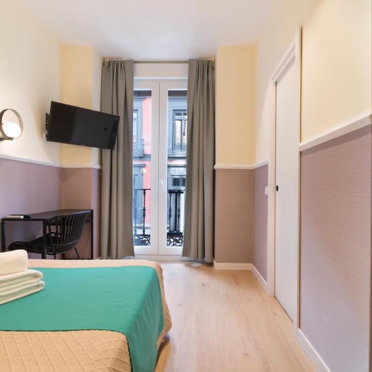 Hostal Evocare Madrid - Chambre Double Standard - 9