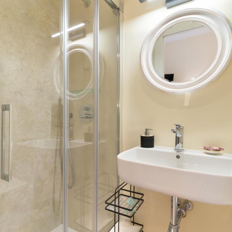Hostal Evocare Madrid - Chambre Double Standard - 8