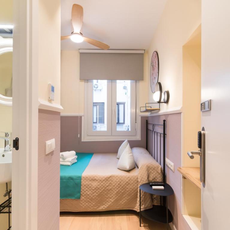 Hostal Evocare Madrid - Chambre Double Standard - 12
