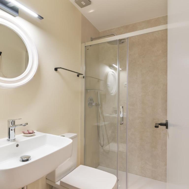 Hostal Evocare Madrid - Chambre Double Supérieure avec 2 Lits Simples - 11