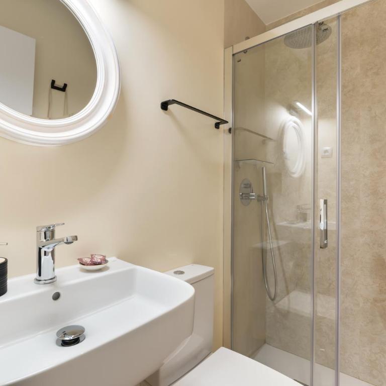 Hostal Evocare Madrid - Chambre Double Supérieure avec 2 Lits Simples - 10