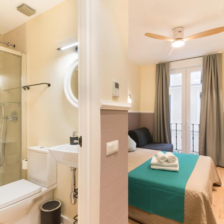 Hostal Evocare Madrid - Chambre Double Supérieure - 5