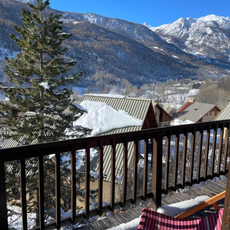 Grand Appartement dans Chalet Serre Chevalier à 8 minutes des pistes - Appartement avec Vue sur la Montagne - 13