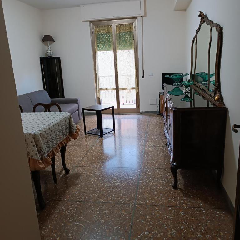 Hortis Apartment, 5 persone, 2 camere, balcone, Metro C per il Colosseo a 10 minuti e tram per Termini a 2 minuti - Appartement 2 Chambres - 21