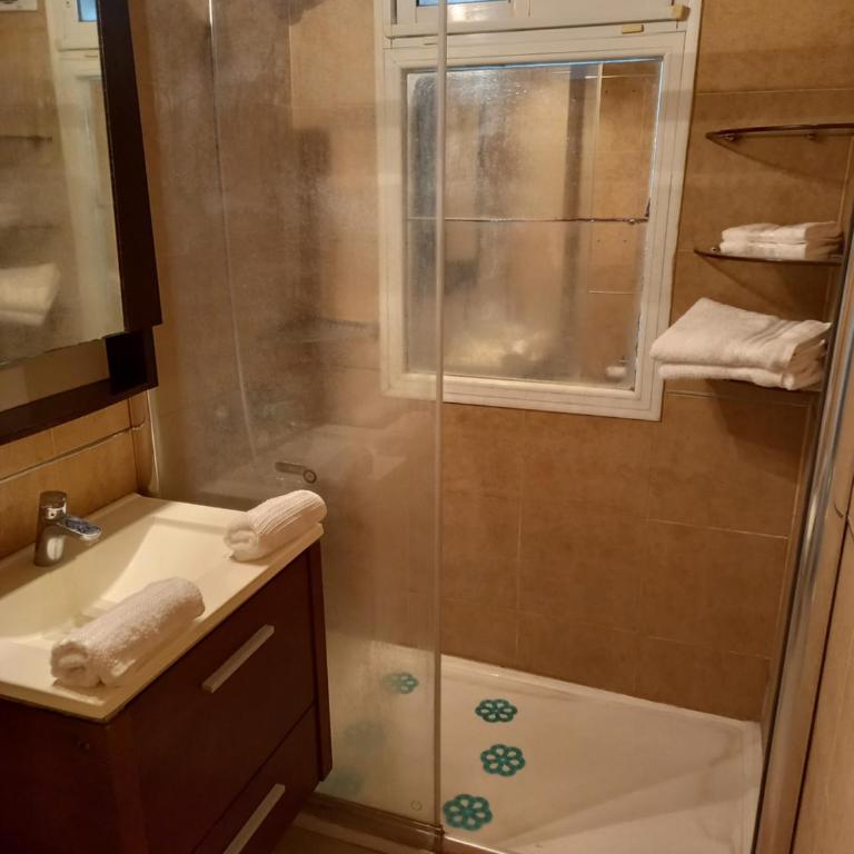 DESCANSO IDEAL CENTRICO "Con patio y balcón" - Apartamento de 2 dormitorios - 9