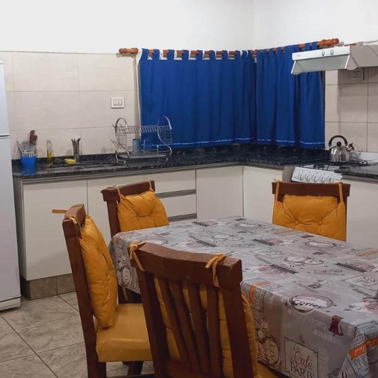 La Estancita de Tanti con pileta - One-Bedroom House - 9