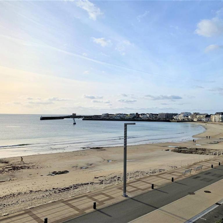 Quiberon - Studio mezzanine rénové 40m² pour 4 pers - Vue mer et parking - FR-1-478-24 - Studio - 1