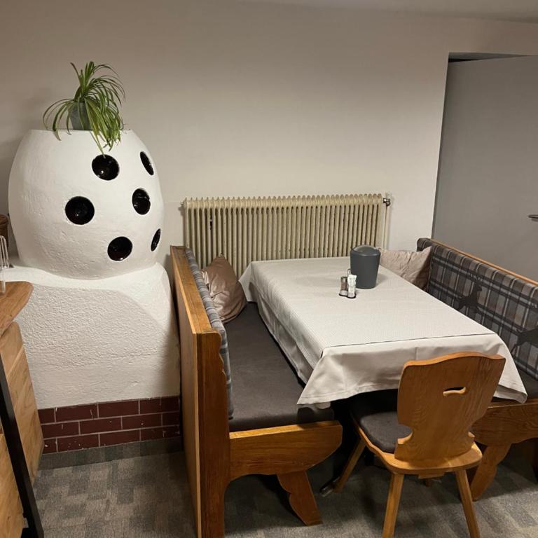 Pension Grünwald - Habitación Doble con aseo compartido - 8