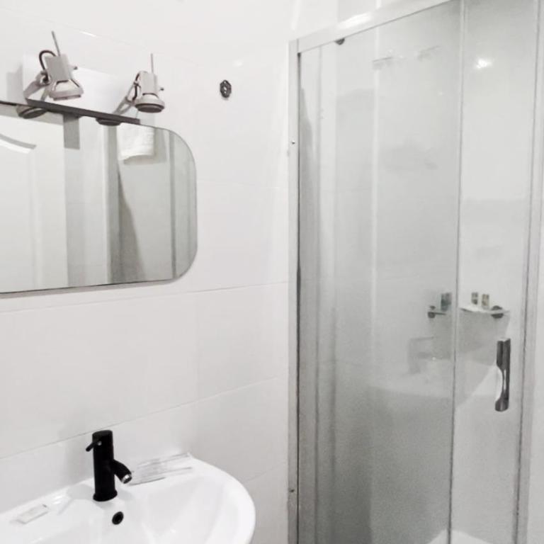 Utopía Alicante - Hotel Boutique para adultos - Double Room with Balcony - 15