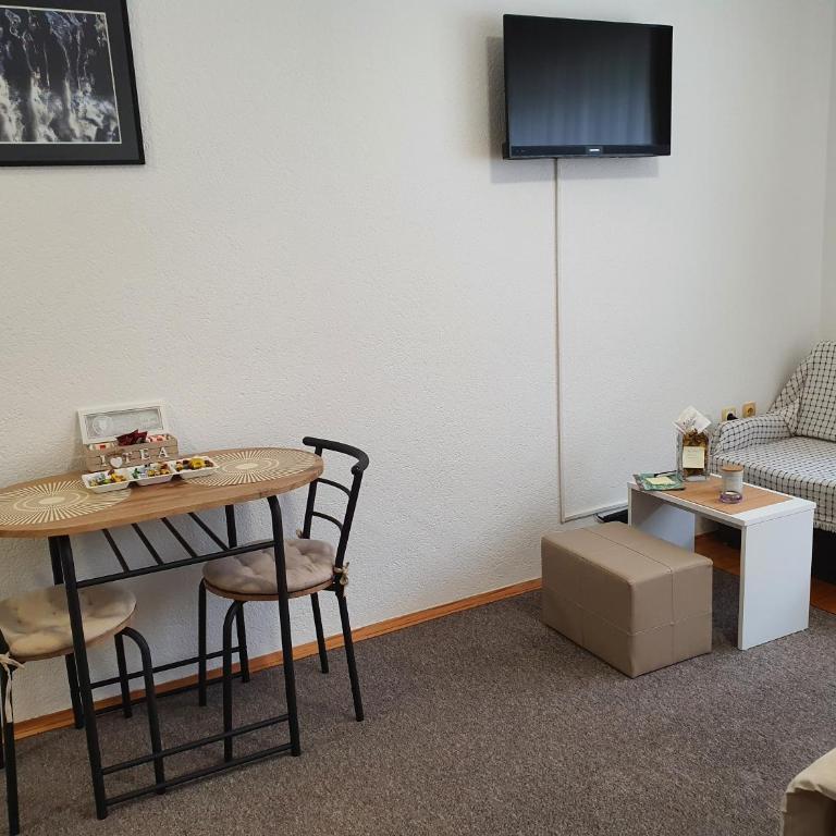 Studio Apartman 11 - One-Bedroom Apartment - 8