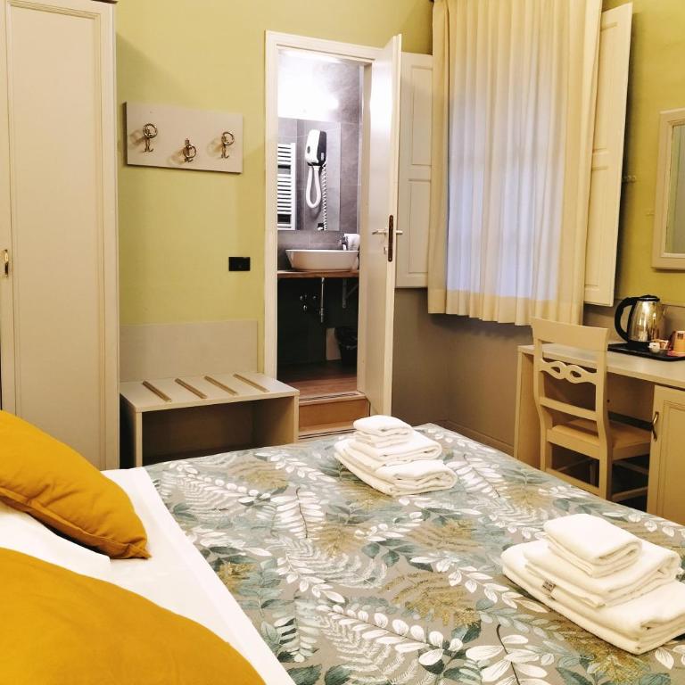 Hotel Camilla Firenze - Ampia Camera Matrimoniale - 7