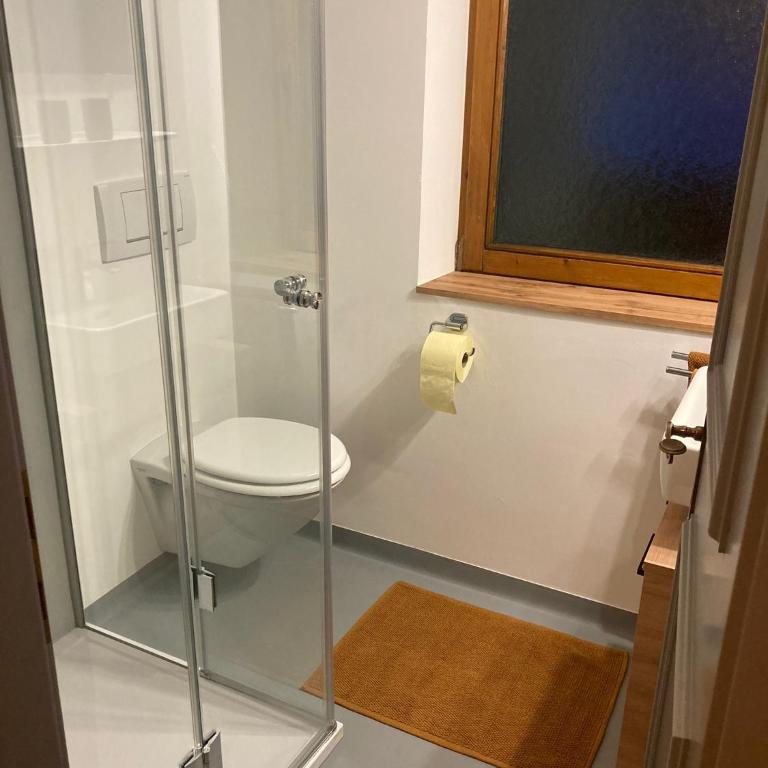 Rosi`s - Doppelzimmer mit Balkon - 2