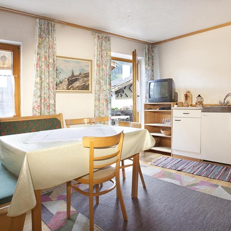 Haus Driendl - Standard Apartment mit 2 Schlafzimmern und Balkon - 2