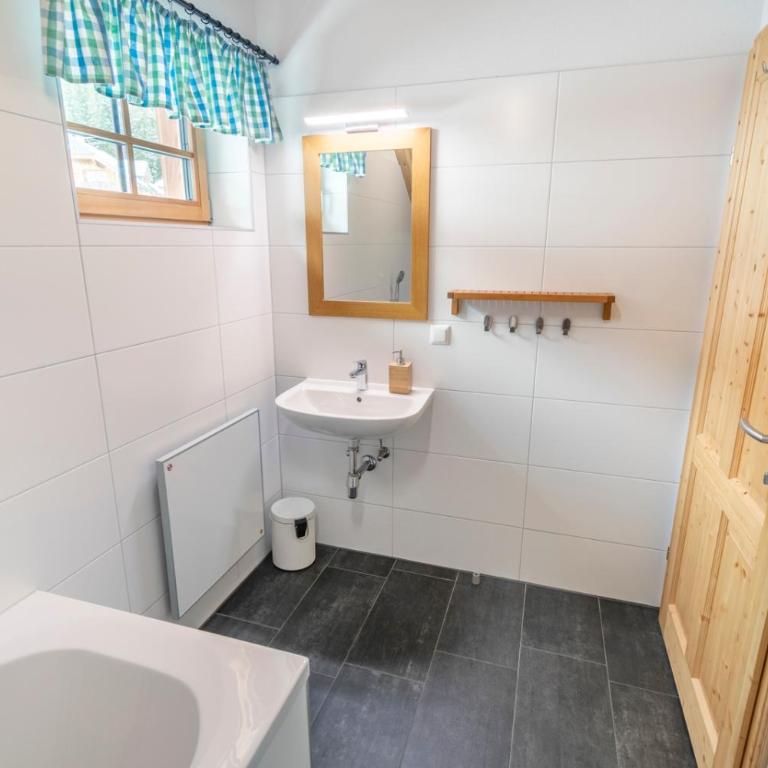 Veselý Svišť Chalet Lachtal - Two-Bedroom Chalet - 20