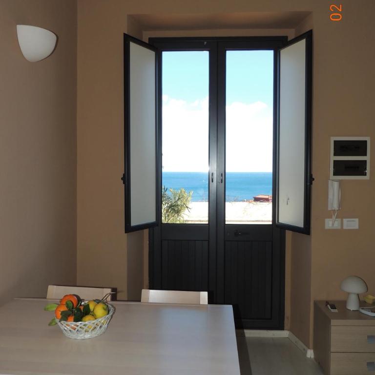 Casavacanze Residence Maia Volcani - Monolocale con Terrazza e Vista Mare - 3