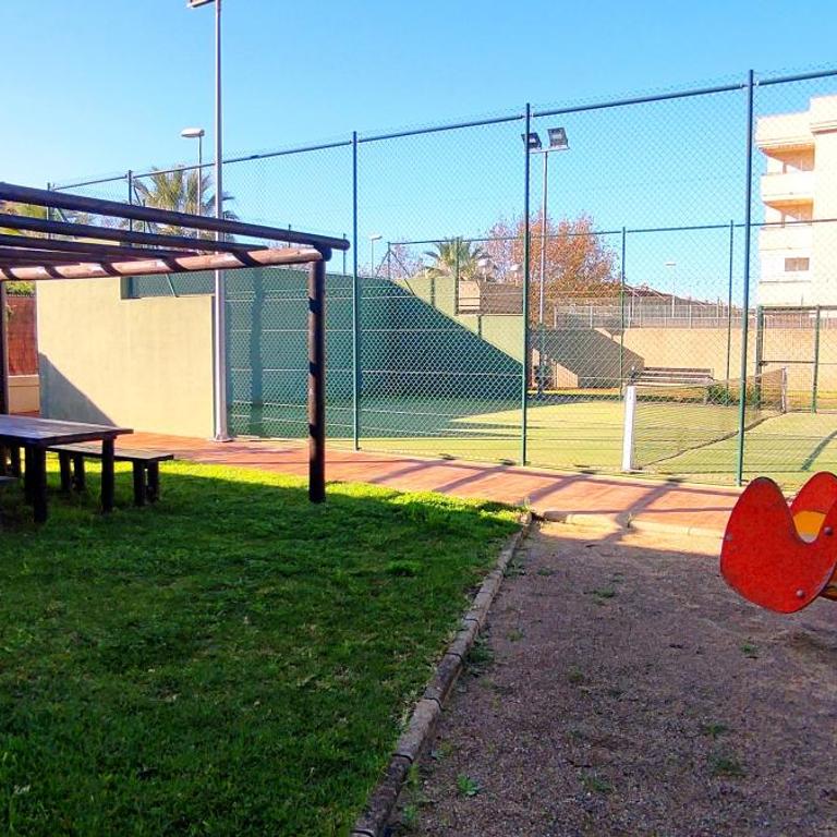 Apartamento TomCar Piscina, Pádel, wifi y zonas comunes - Apartamento de 3 dormitorios - 9