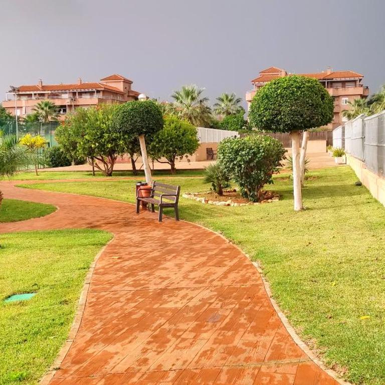 Apartamento TomCar Piscina, Pádel, wifi y zonas comunes - Apartamento de 3 dormitorios - 12