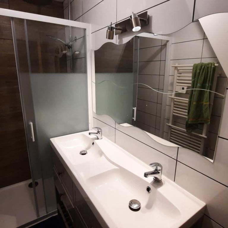 Appartement neuf et cosy 2 à 6 personnes tout équipé - Appartement 3 Chambres - 24