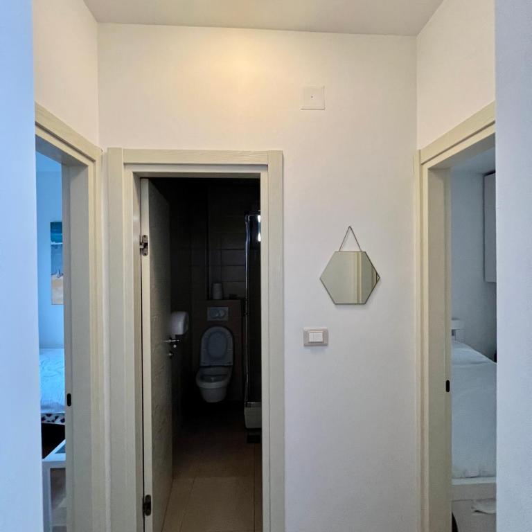 City Centre Getaway - Two-Bedroom Apartment - 17