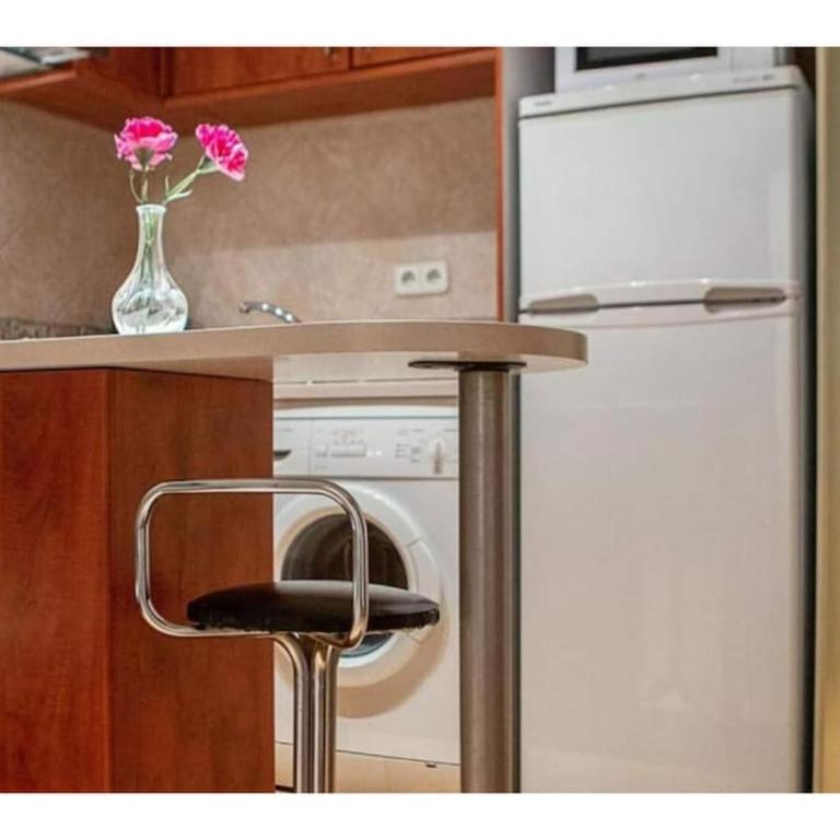 Acogedor apart. cerca de Atocha 3Pers. 2Hab. - Two-Bedroom Apartment - 4