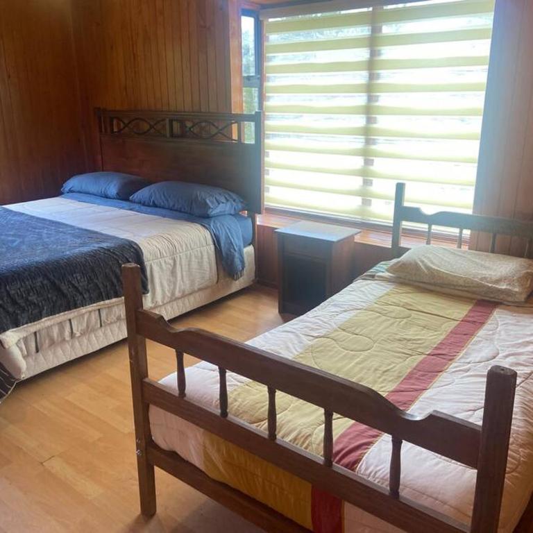 Pucón cabañas con piscina para 9 personas - Three-Bedroom House - 8