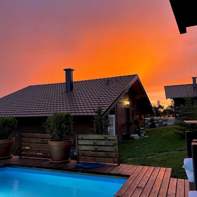 Golden Chalets - One-Bedroom Villa - 5