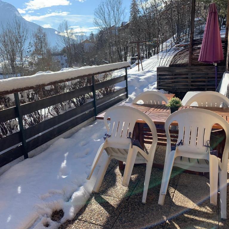 Studio sympa avec terrasse , maxi 4 pers.Briançon - Studio - Vue sur Montagne - 25