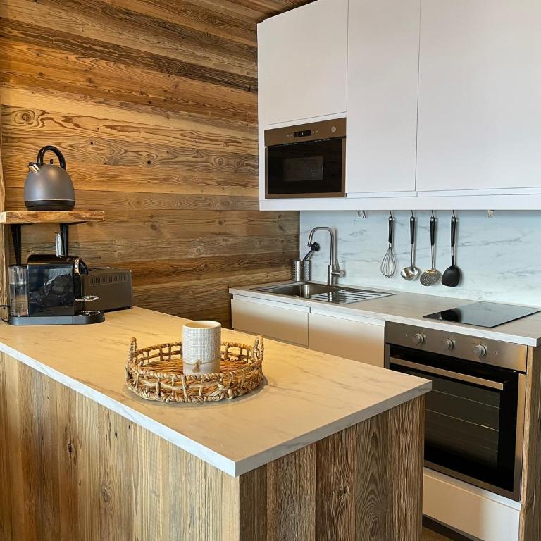 MyHome - Chamallow - appart 4-6 places rénové - cosy et confort ! - One-Bedroom Apartment with Balcony and Mountain View - 5