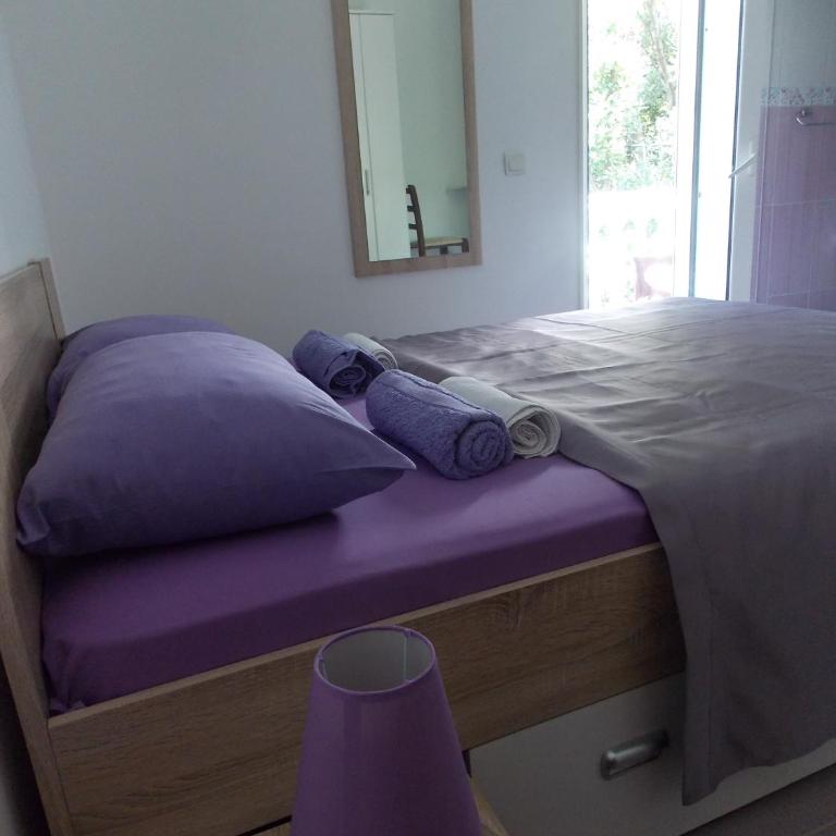 Apartments Villa PM - Dvokrevetna Soba sa Bračnim Krevetom i Čajnom Kuhinjom - 4