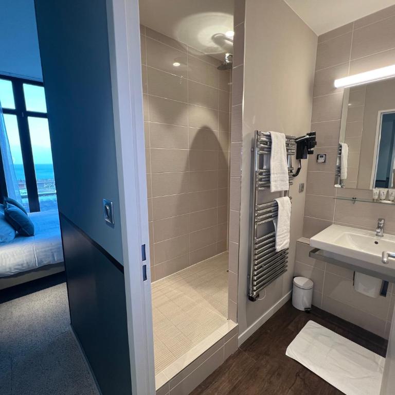 L'Échappée - Hôtel Casino Dieppe - Suite Prestige - 11