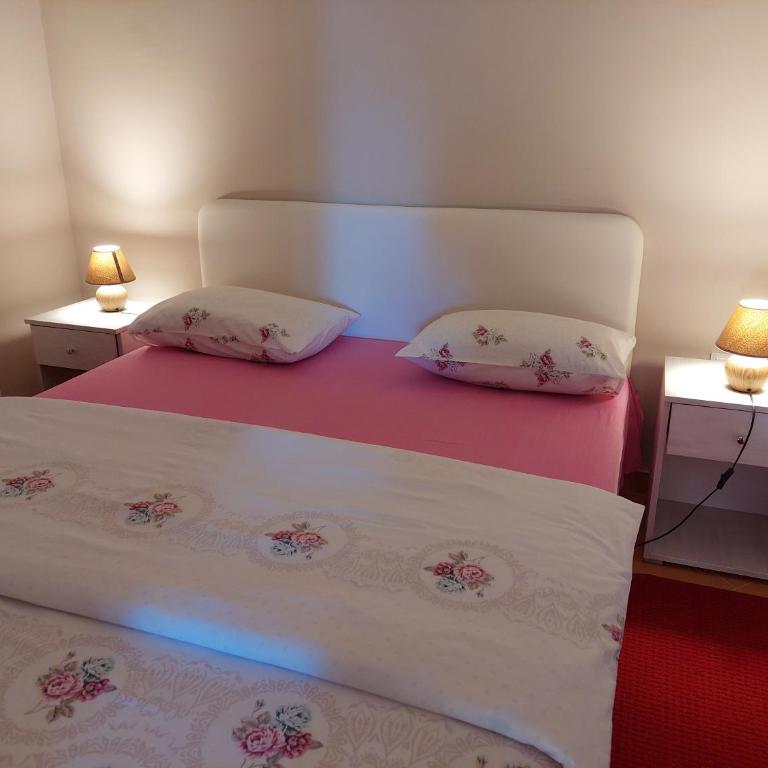 Apartment Helena Airport - Two-Bedroom Apartment 2 - 9