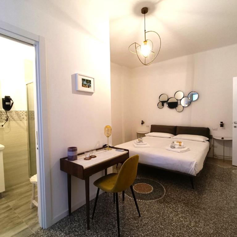 Filo - Double Room with Private Bathroom - 7