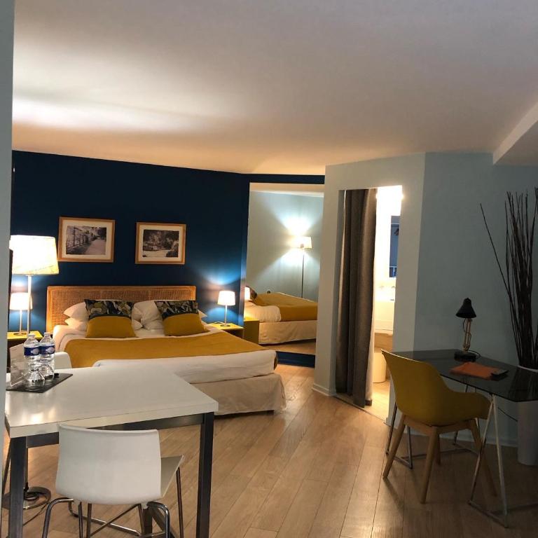 Couette et Café - Chambre Triple - Vue sur Jardin - 14