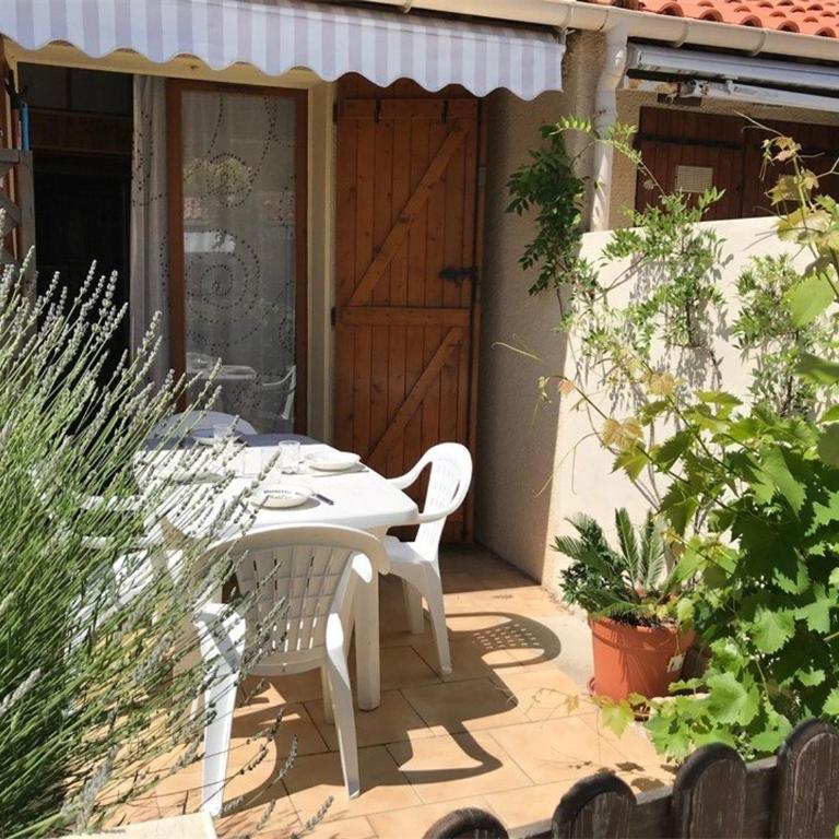 Villa avec Mezzanine et Cabine 4 Pers à Port Leucate, Parking inclus - FR-1-81-138 - Villa - 1