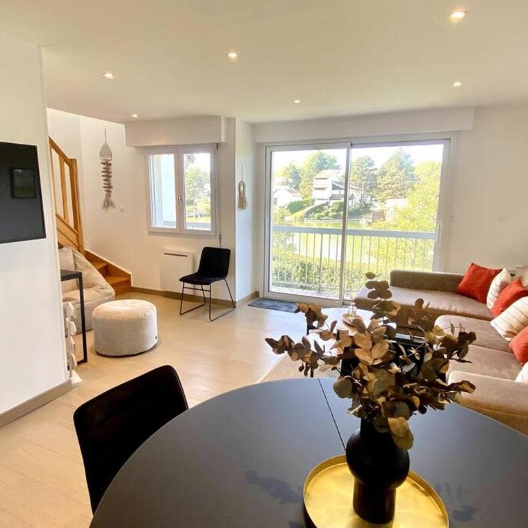 Séjour détente avec vue sur leau Appt pour 6 pers lumineux et confortable - Appartement - 2
