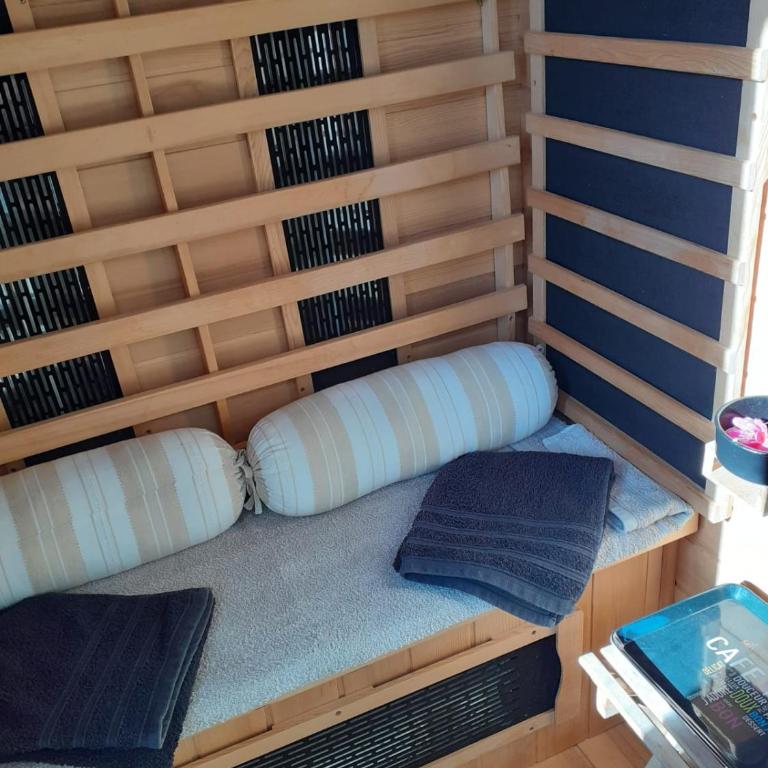 NOUVEAU ! Chambre d'Hôte Insolite PRIVEE " CŒURS DE PIRATES à BALI EN PROVENCE" SPA SAUNA MASSAGES dans cadre EXOTIQUE d'Aménagements EXTÉRIEURS D'EXCEPTION ÉTÉ comme HIVER BIENVENUE !!! - Chambre Double - Vue sur Mer - 11
