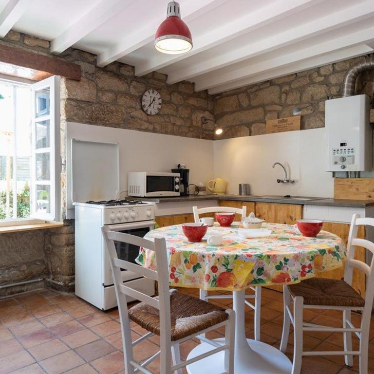 Maison mitoyenne à Carnac, 5 pièces, 69m², proche plage, jardin clos, parking, animaux acceptés - FR-1-477-165 - Villa - 3