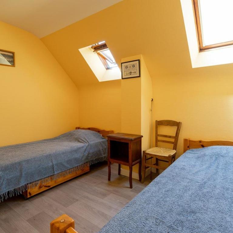 Maison mitoyenne à Carnac, 5 pièces, 69m², proche plage, jardin clos, parking, animaux acceptés - FR-1-477-165 - Villa - 6